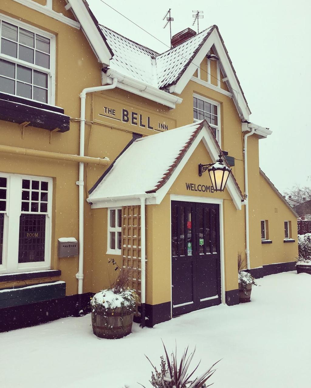 Отель The Bell At Old Sodbury Чиппинг-Содбери Экстерьер фото